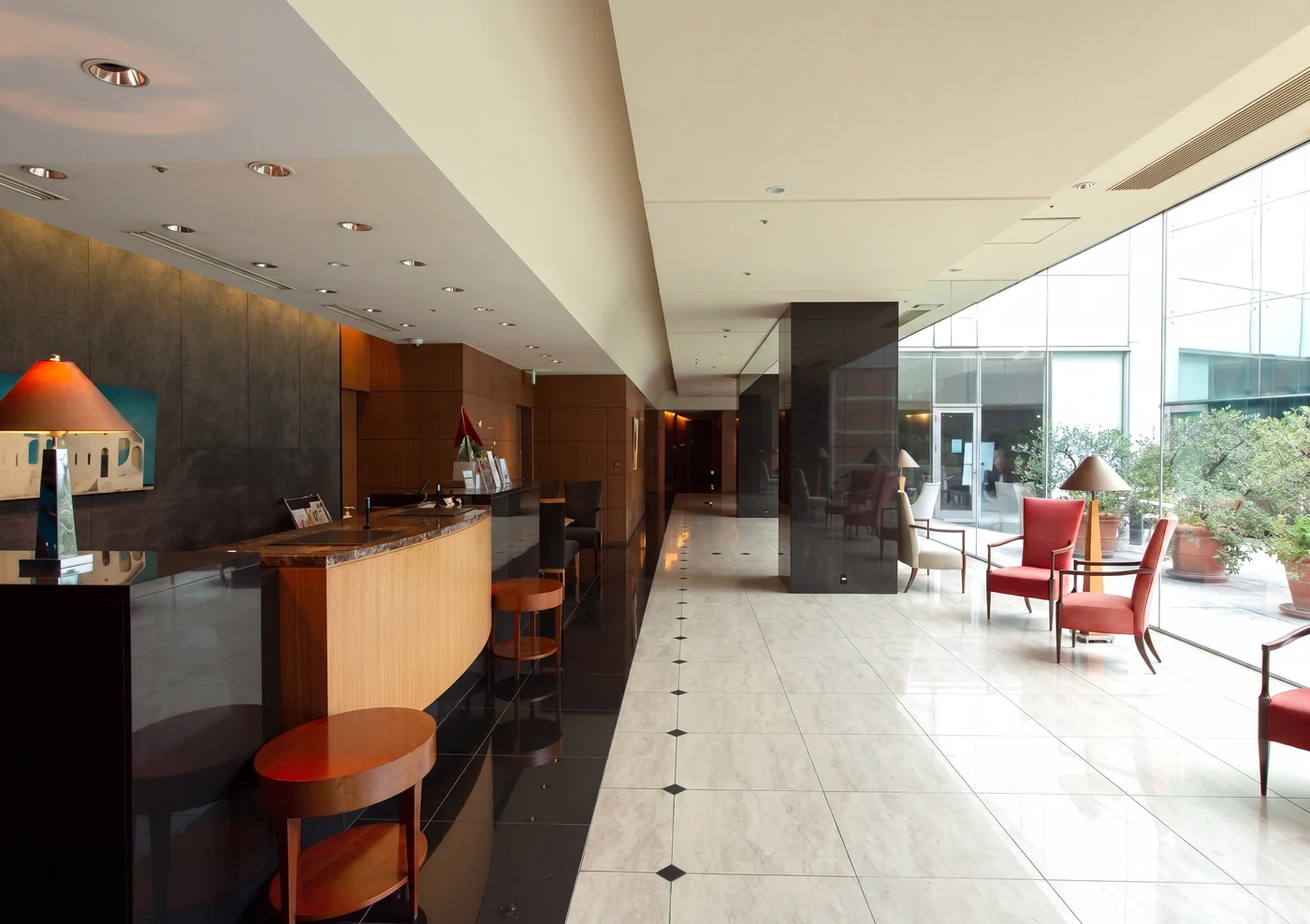 Lobby & Courtyard
